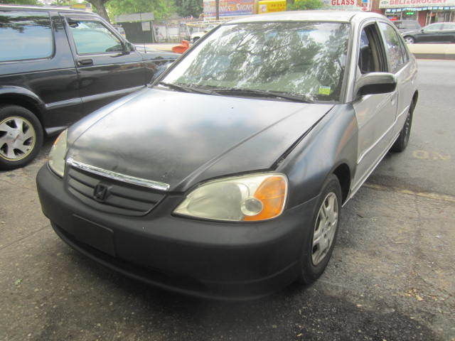 Honda : Civic 4dr Sdn LX A New Trade runs and drives,needs cosmetics only 100k super deal! CLEAN TITLE !