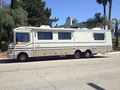 36 foot RV with brand new transmission