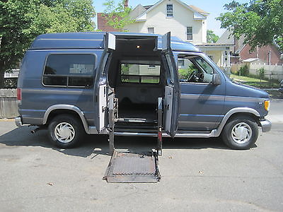 Ford : E-Series Van XL Standard Cargo Van 2-Door Wheelchair Van hand controls lowered floors removable front seats very low miles