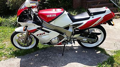 Yamaha : FZ 1992 yamaha fzr 600 4002 original miles unbelieveable condition