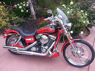 Harley-Davidson : Dyna 2007 harley davidson hd cvo dyna red black 2647 mile showroom stock perfect