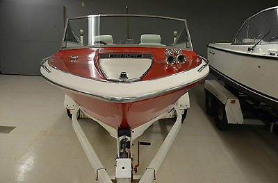 Century Arabian 19' Original Excellent Condition Classic Fiberglass Speedboat