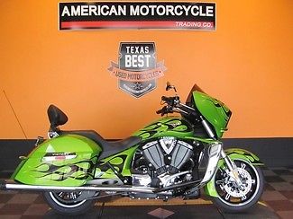 Victory : Cross Country 2013 used green victory cross country abs brakes padded back rest cruise