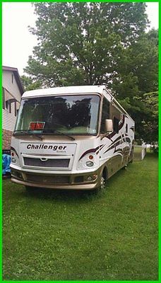 2009 Damon Motor Coach Challenger 377 37' Class A Ford V10 3 Slide Outs 3 TV's