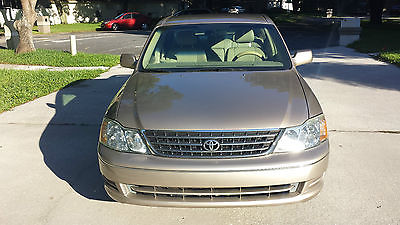 Toyota : Avalon XL Sedan 4-Door Garage kept at all times and feels and drives like a new Toyota