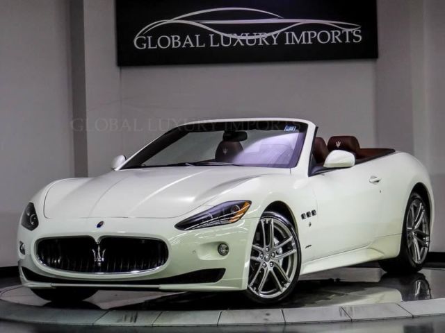 Maserati : Other Sport Sport Convertible Grille color: black Grille color: chrome surround Ashtray