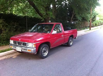 Nissan : Other Pickups XE Standard Cab Pickup 2-Door 1995 nissan pickup xe standard cab pickup 2 door 2.4 l runs awesome frame rust