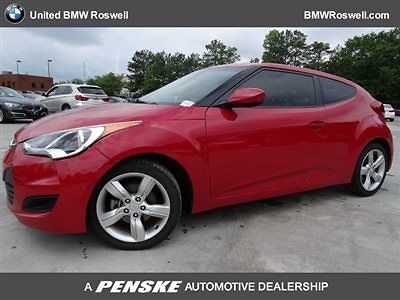 Hyundai : Veloster Base Hatchback 3-Door Low Miles Gasoline 1.6L 4 Cyl Boston Red