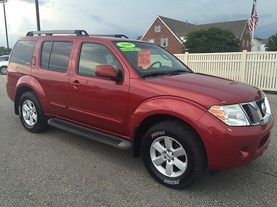 Nissan : Pathfinder SE 4 x 4 power suv 4 wd moon roof 3 rd row cd aux