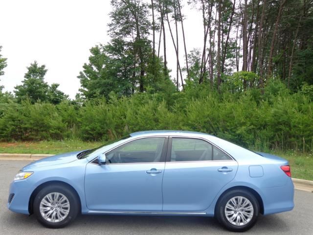 Toyota : Camry LE 2014 toyota camry le 2.5 l 242 p mo 200 down