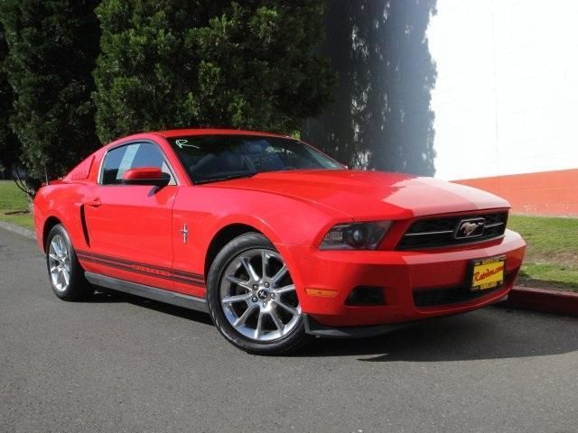 2011 Ford Mustang 2D Coupe