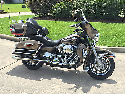 Harley-Davidson : Touring 2005 black gold hd electa glide ultra classic flhtcui