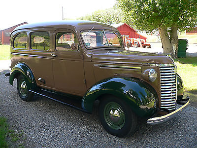 Chevrolet : Suburban Barn Door 1939 chevrolet last time you saw a good one