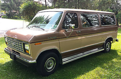 Ford : E-Series Van Club Wagon 1988 ford econoline e 150 xlt club wagon