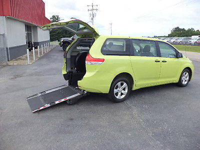 Toyota : Sienna MOBILITY VAN 2013 toyota sienna l wheelchair handicap ramp van rear entry conversion