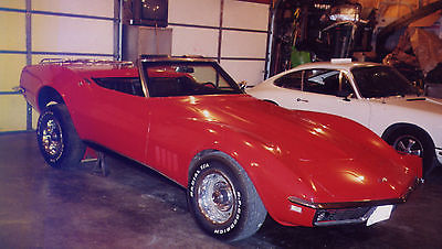 Chevrolet : Corvette Convertible with removable hard top 300 hp 327 muncie 4 speed 57 267 miles all matching numbers