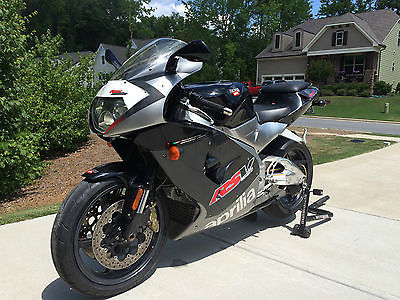 Aprilia : RSV1000 2000 aprilia rsv 1000 mille with less than 9 000 miles