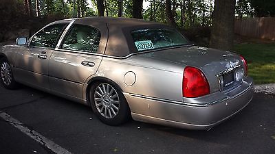 Lincoln : Town Car Signature 2003 lincoln towncar signature edition will deliver car reasonable distance