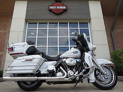 Harley-Davidson : Touring FLHTCU Ultra Classic White Hot Pearl LOW MILES Great Condition 103 Motor 6 Speed