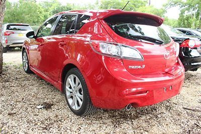 Mazda : Mazda3 s Grand Touring Hatchback s Grand Touring Hatchback Low Miles 4 dr Sedan Gasoline 2.5L 4 Cyl RED