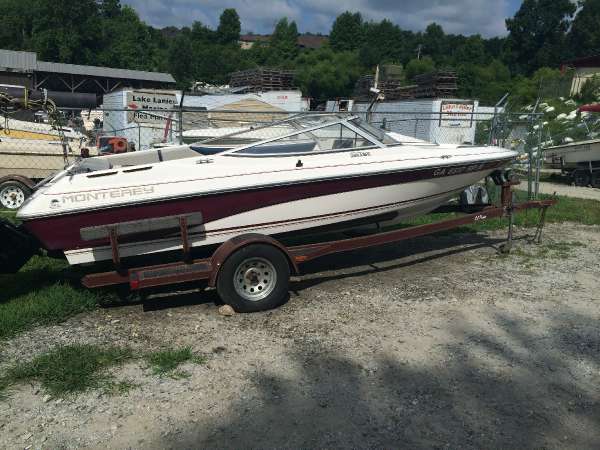 1995  Monterey  180 SCR Bowrider Mercruiser 4.3