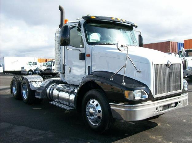 International 9200i tandem axle daycab for sale