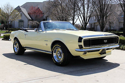 Chevrolet : Camaro Convertible RS! Fully Restored, Original Butternut Yellow Color, Hideaway Headlights & More!