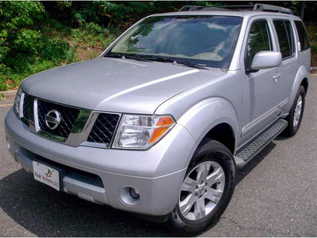Nissan : Pathfinder 4dr LE 4WD 05 pathfinder le only 57 k miles 1 owner leather 65 pics third row seat v 6 tow