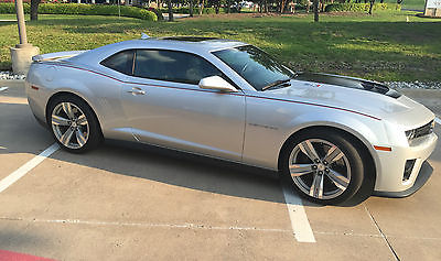 Chevrolet : Camaro ZL1 Coupe 2-Door 2012 camaro zl 1 w 700 hp supercharged package silver black cowl 6278 miles