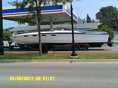 1981 Chris Craft Scorpion 390 needs engine work. No reserve!