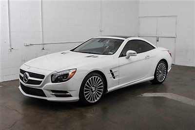 Mercedes-Benz : SL-Class 2dr Roadster SL550 Only 4k miles, Loaded, Navigation, ect...In new condition, ready for a new home