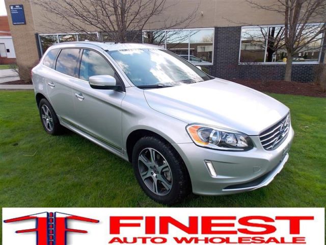 Volvo : XC60 AWD WARRANTY PANORAMA ROOF REAR VIEW CAMERA LEATHE 2014 volvo xc 60 awd silver warranty panorama roof rear view camera leather