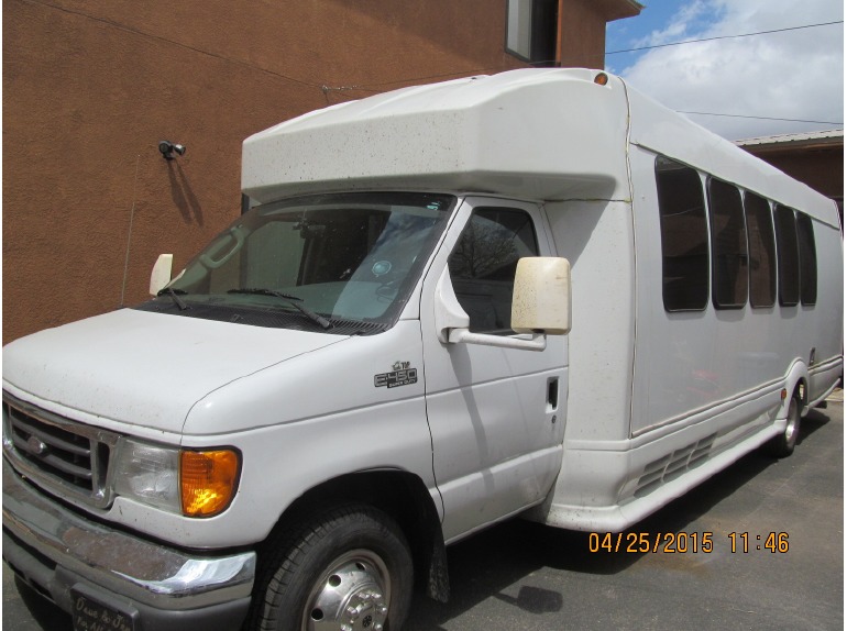 2005 Ford E450