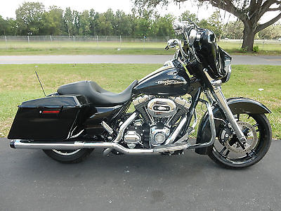 Harley-Davidson : Touring STREET GLIDE, TRUE DUALS, CHROME FRONT END, MINI APES, STEREO, EFI, LOADED,