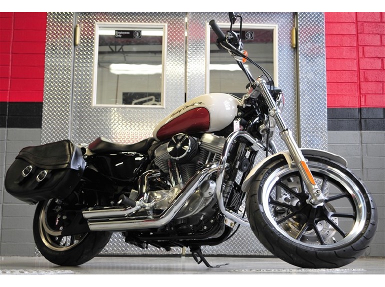 2011 Harley Davidson Sportster - 883 SuperLow XL883L
