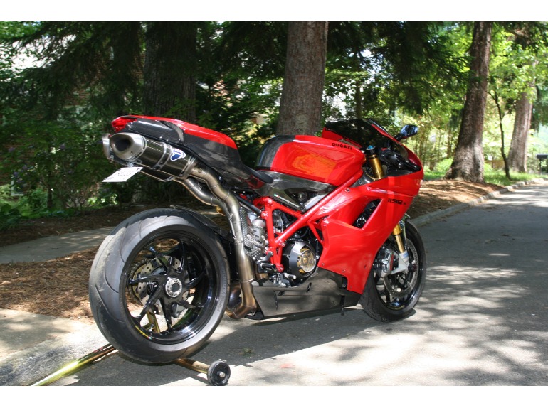 2010 Ducati Superbike 1198 S