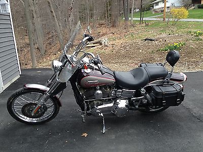 Harley-Davidson : Dyna Oh, baby, I want it! Beautiful burgundy 2007 WideGlide with 9,702 miles, loaded!