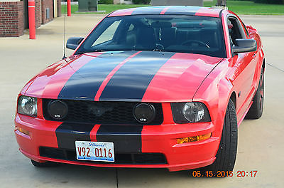 Ford : Mustang GT 2006 ford mustang gt premium interior upgrade package leather seats v 8