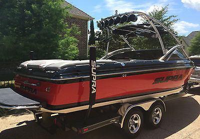 2008 Supra 24 SSV wake boarding boat with low hours, and excellent condition!