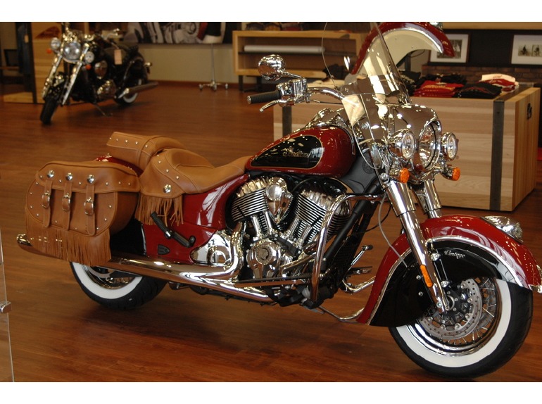 2015 Indian Chief Vintage Indian Red / Thunder Black