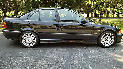 BMW : M3 Base Sedan 4-Door 1997 bmw m 3 sedan 29 377 miles