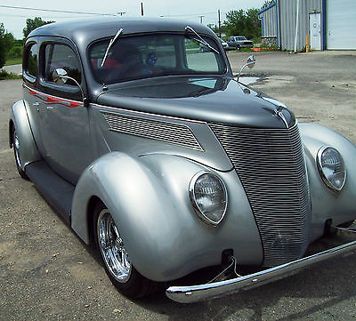 Ford : Other Humpback 1937 all steel ford humpback sedan 302 cubic in v 8 engine gt 40 aluminum heads