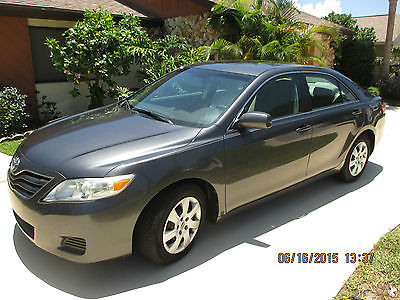 Toyota : Camry LE Sedan 4-Door 2010 toyota camry le sedan 4 door 2.5 l