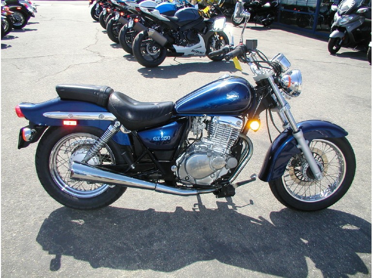 2003 Suzuki GZ250