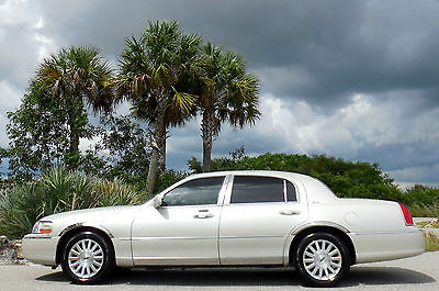 Lincoln : Town Car ULTIMATE - CERTIFIED FLORIDA RUST FREE LUXURY!  GORGEOUS ULTIMATE~WHITE/CHROME CARFAX GEM~MICHELINS~HEATED LEATHER~05 06 07 08