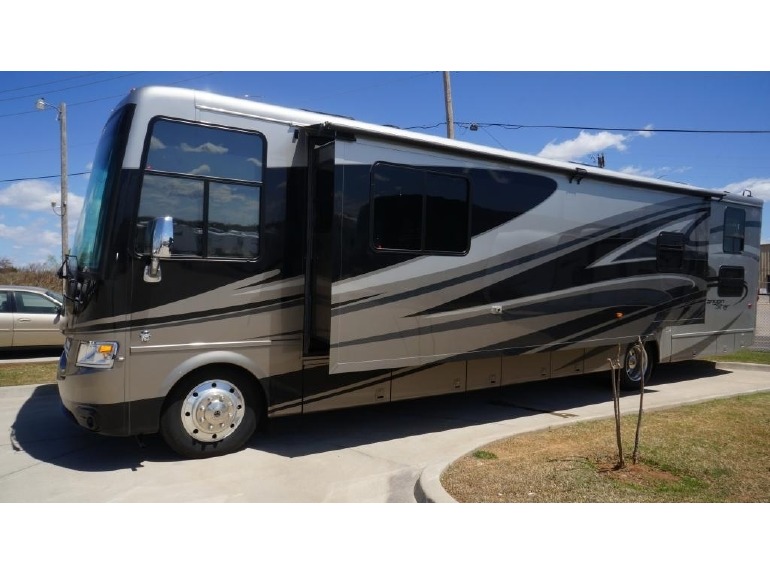 2014 Newmar Canyon Star 3921