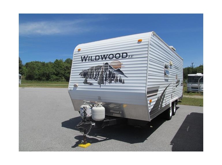 2007 Forest River Wildwood 19RB