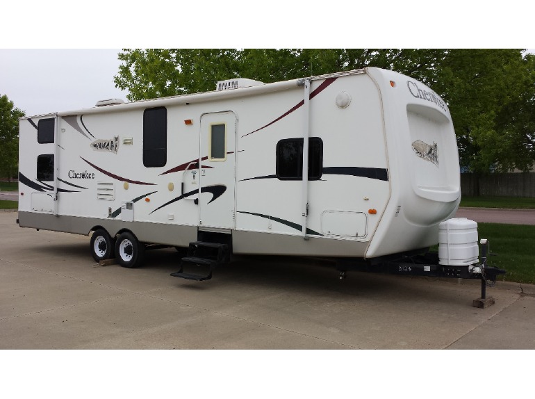 2007 Forest River Cherokee 32