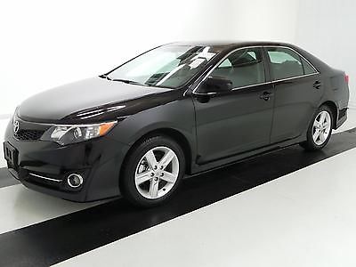 Toyota : Camry SE 2014 toyota camry se 18 k clean title no accidents under factory warranty