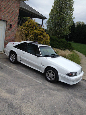 Ford : Mustang GT 1987 white mustang gt t top hatchback